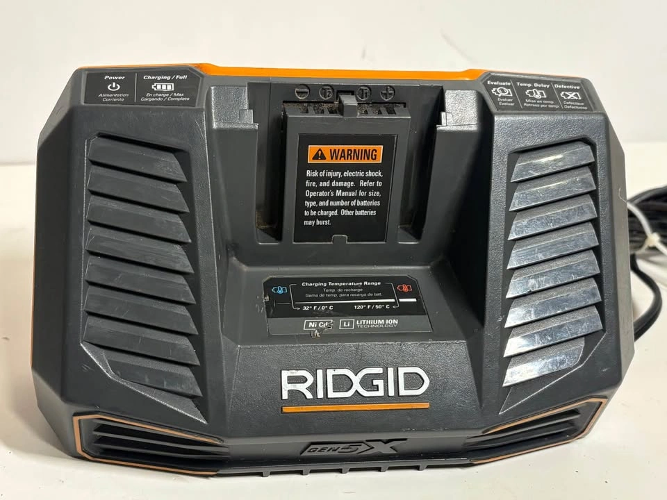 RIDGID 18V Gen5X Battery Charger R840095 - photo 4