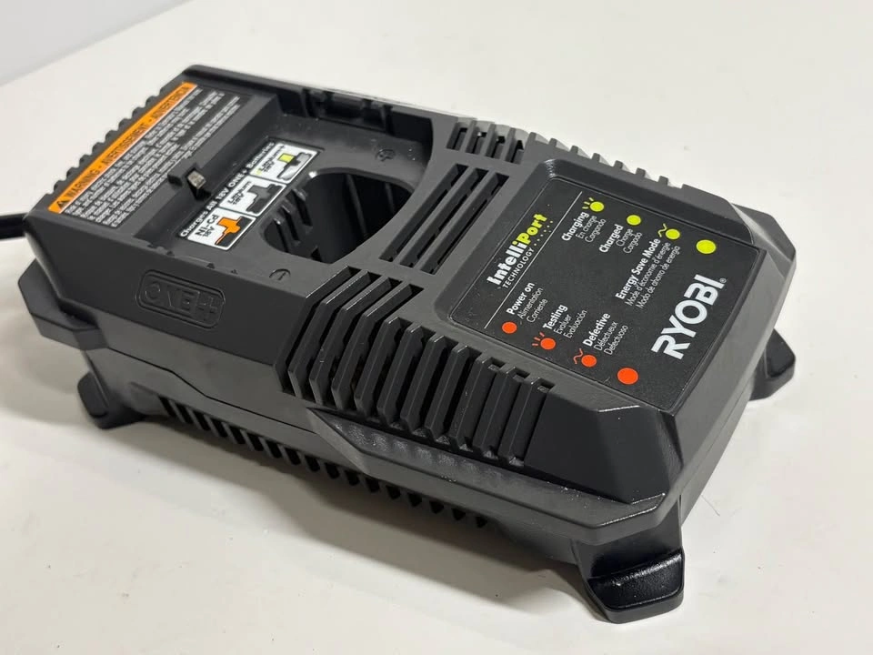 Ryobi 18V ONE+ Battery Charger P118 IntelliPort - photo 3