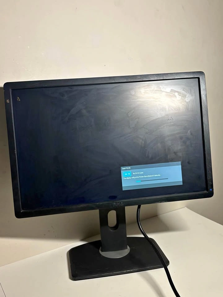 Dell 22” Monitor P2213f Adjustable Stand DP VGA