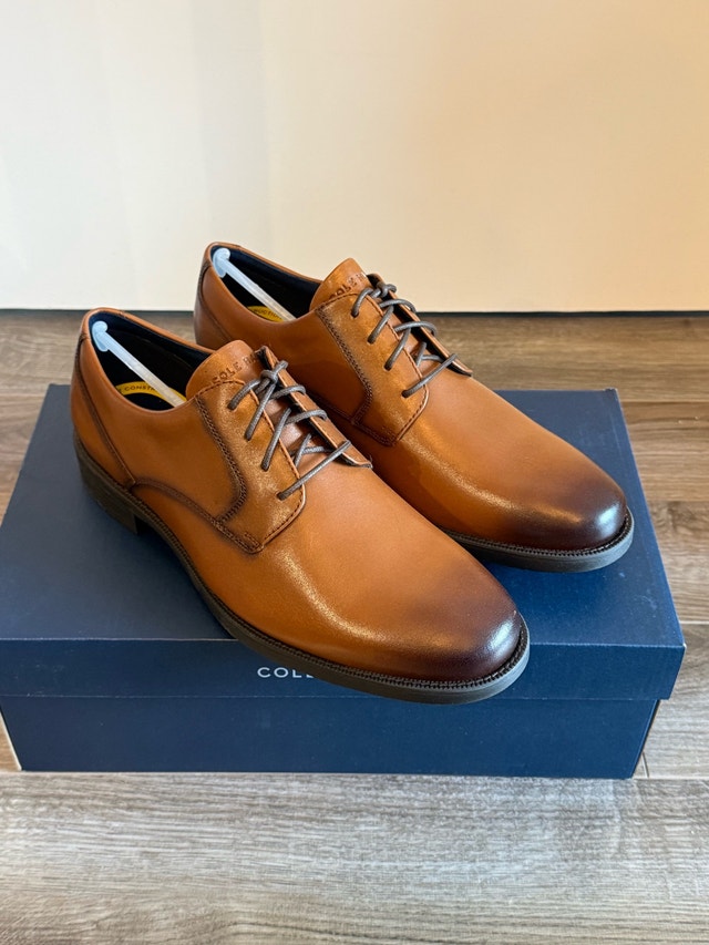 Cole Haan Leather Dress Shoes Size 9 Brand New