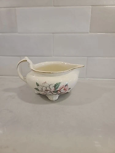 Vintage Cunningham & Pickett Magnolia Floral Creamer - photo 2