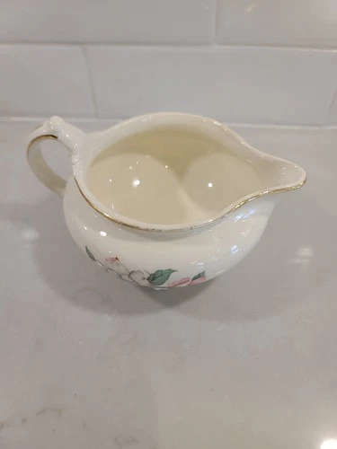 Vintage Cunningham & Pickett Magnolia Floral Creamer - photo 4