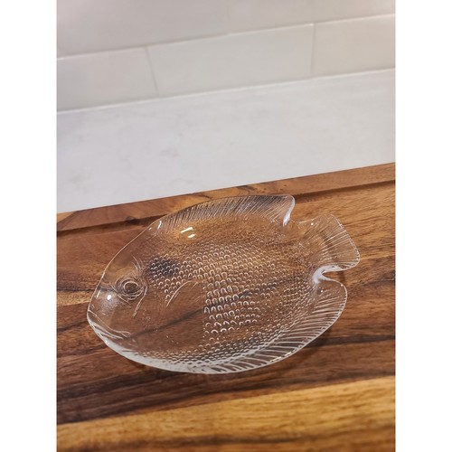 VTG Arcoroc France Fish Shaped Glass Plate - 6.5" - photo 3