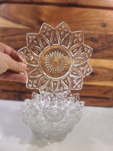 Set Of 4 Sunflower Style Federal Glass 6in bowls