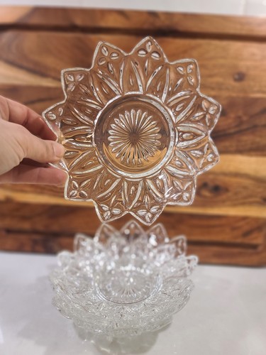 Set Of 4 Sunflower Style Federal Glass 6in bowls - photo 2