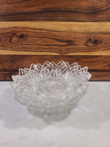 Set Of 4 Sunflower Style Federal Glass 6in bowls - photo 5