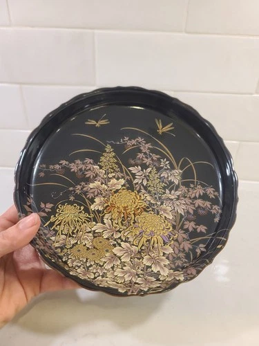 Tenmoku-Kiku Dish Shibata Scalloped Edges Dragonflies Black Porc - photo 2