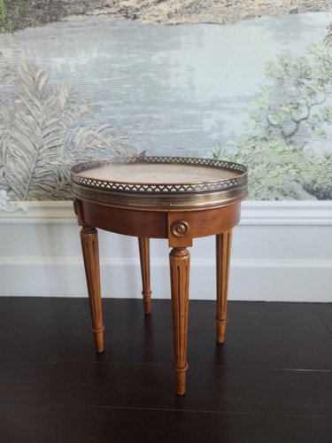 Vintage French Louis XVI Style Marble Top Side Table - photo 4