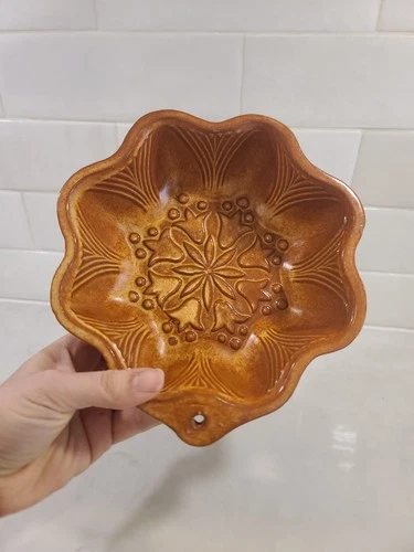 Vintage French Terracotta Cake Mold - Amber Glazed Earthenware S - photo 2