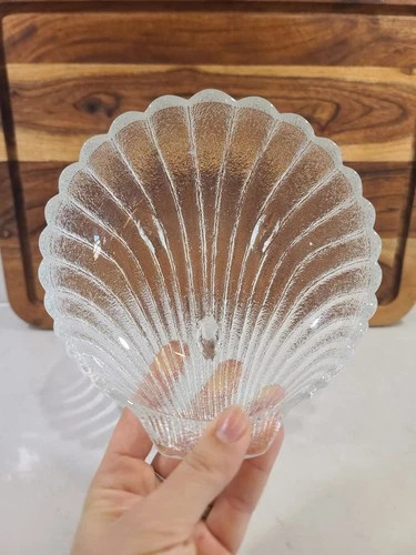 2 Vintage Sea Shell Satin Glass Candy Dish Nut Bowl - photo 2