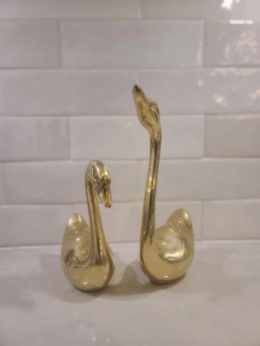 Vintage Brass Swan Pair MCM Regal Art Sculptures figurines Set 2 - photo 2