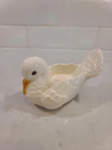 Vintage 1960's Ceramic White Dove Votive Candle Holder - photo 2
