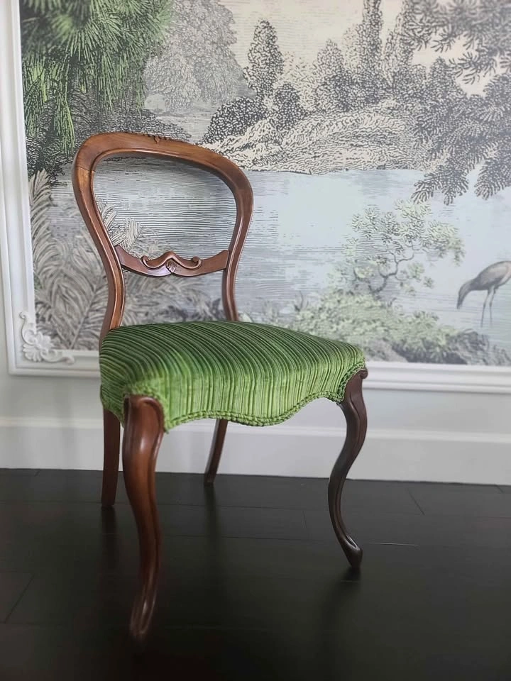 Antique Victorian Balloon-Back Side Chair - photo 2