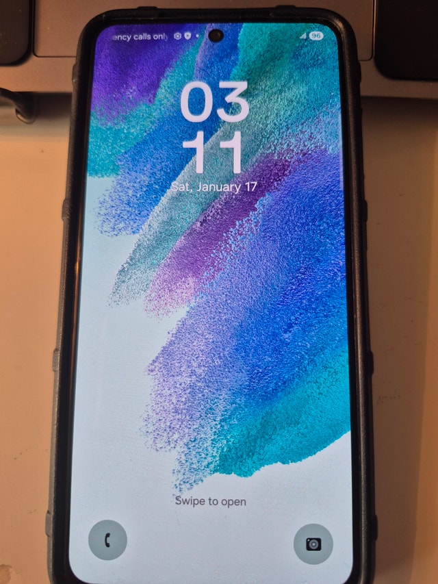 Unlocked Samsung Galaxy S21 FE 5G - Good Condition - Black