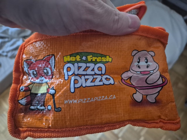 BRAND NEW Pizza Pizza Insulated Lunch Bag - Retro! - photo 2
