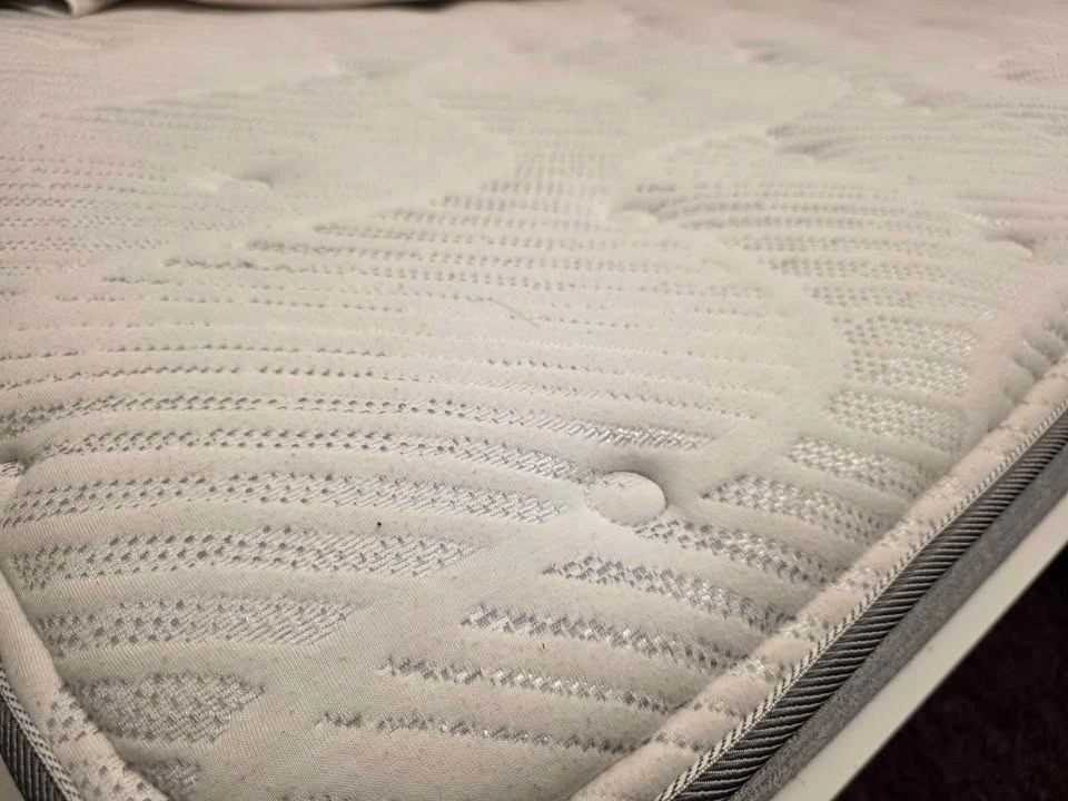 Mattress Twin Bed 8 inch thick Sealy - photo 2