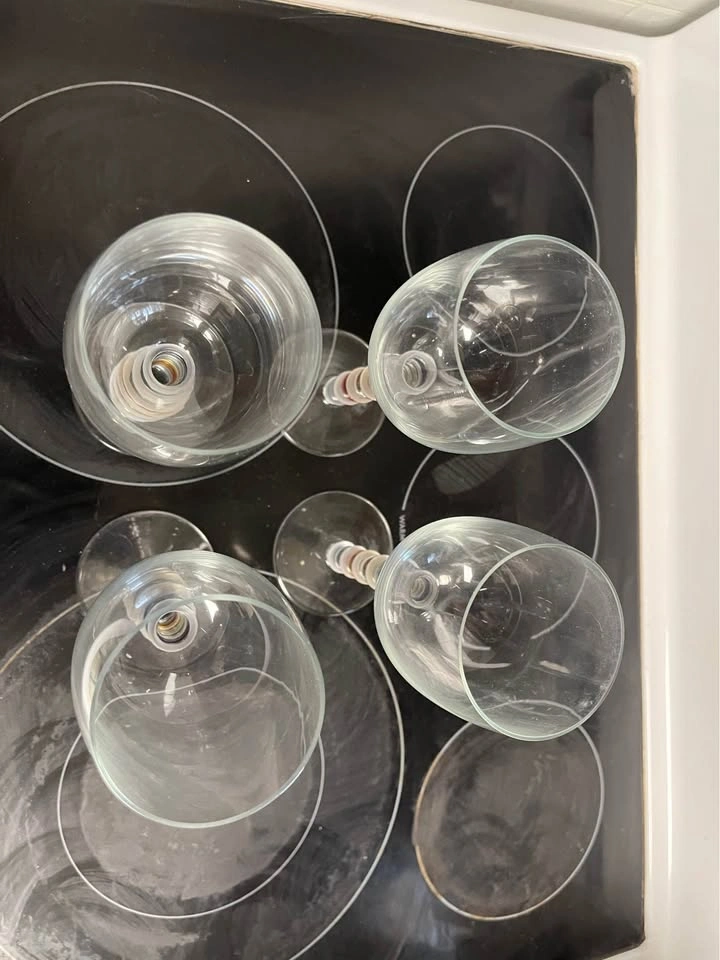 Tall whimsical wine glasses - set of 4 - photo 3