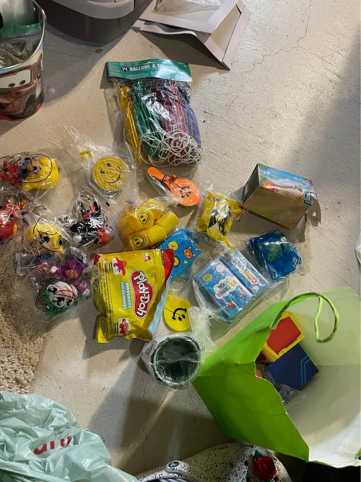 Easter Egg Hunt Toys - Over 50 Pieces - photo 2