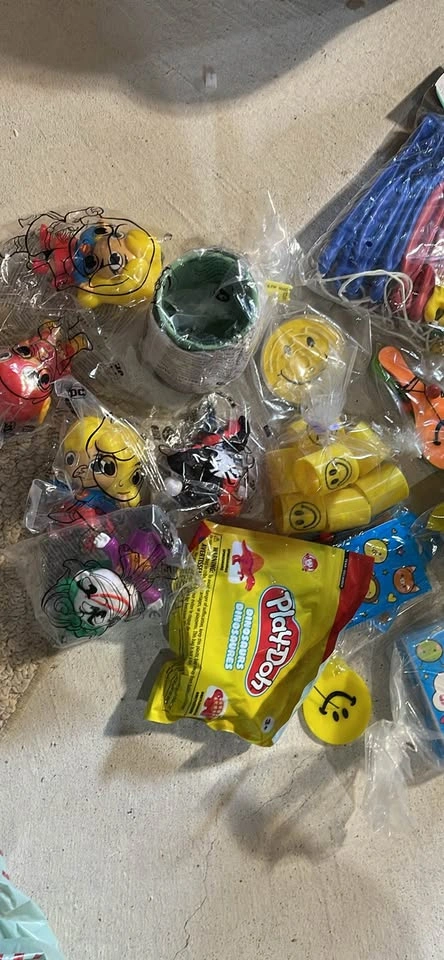 Easter Egg Hunt Toys - Over 50 Pieces - photo 3