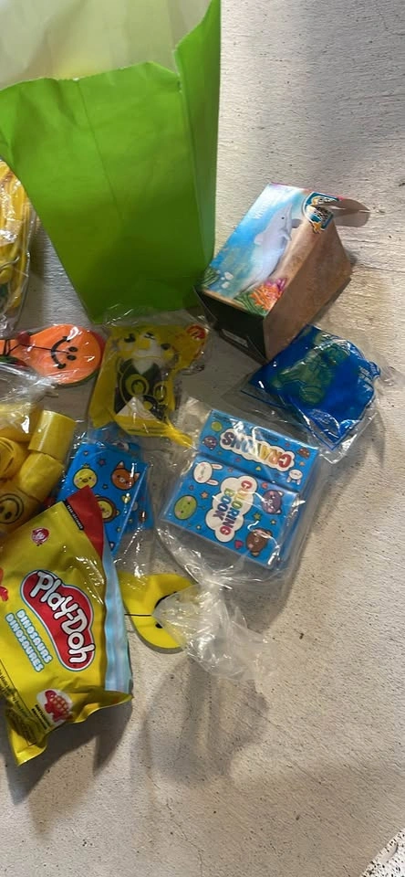 Easter Egg Hunt Toys - Over 50 Pieces - photo 5