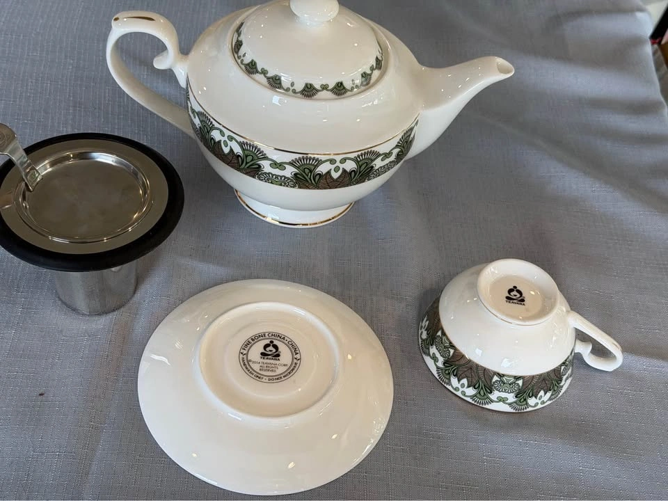 12 piece Teavana Fine Bone China Tea Set - photo 3
