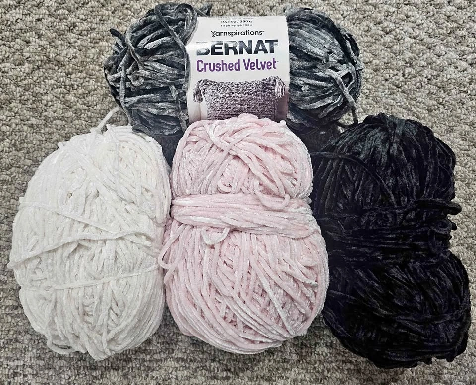 Bernat Crushed Velvet Yarn
