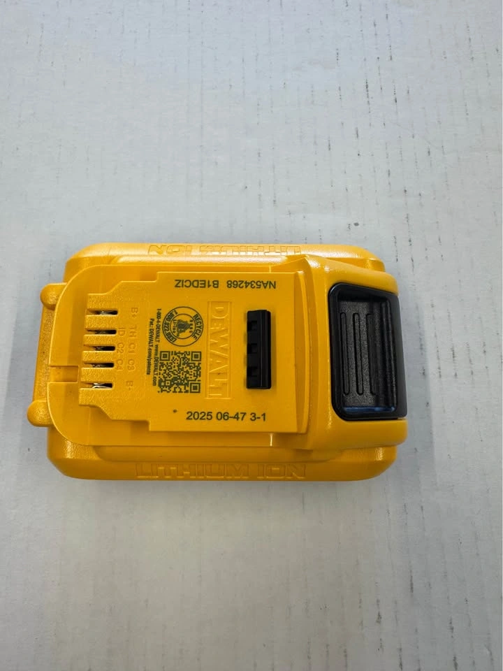 DEWALT 20V MAX XR POWERPACK 4Ah Battery w/ Fuel Indicator - photo 2