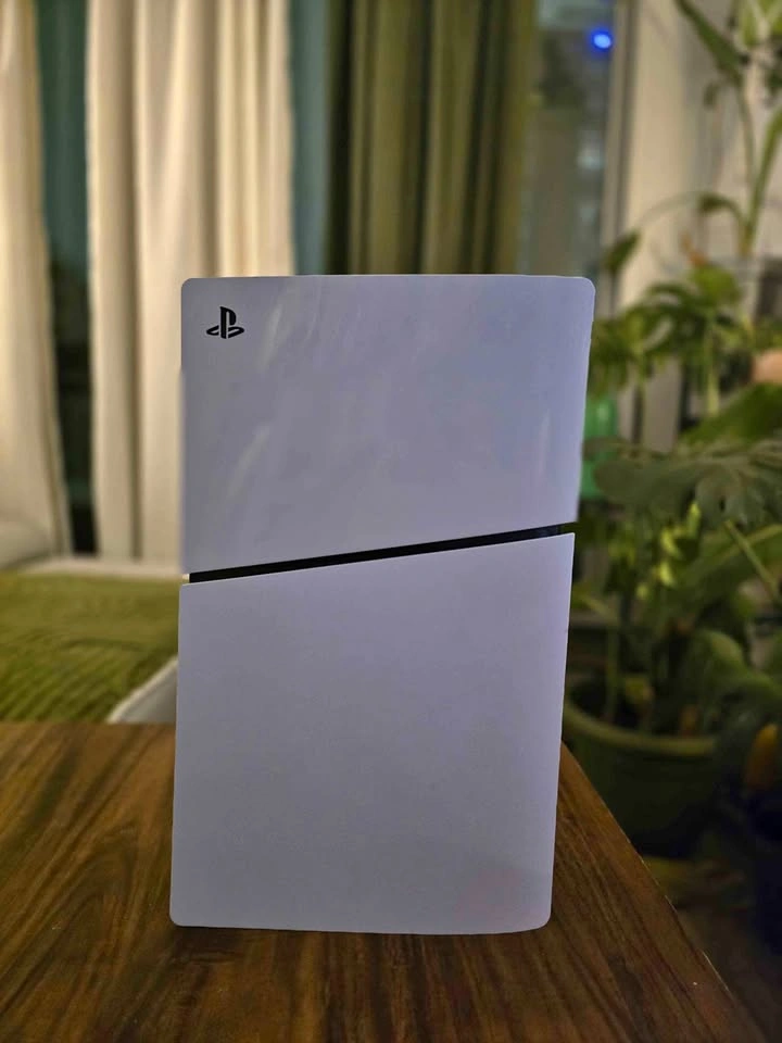 PS5 Slim with Disk Drive
