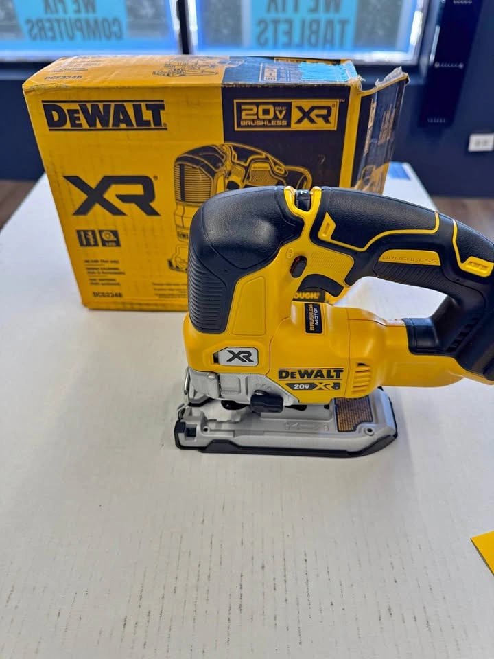 DEWALT 20V MAX XR Cordless Brushless Jigsaw (Tool Only)