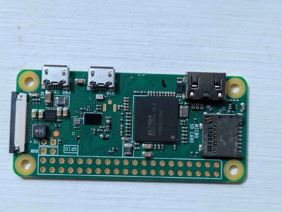 Raspberry Pi Zero W - photo 2
