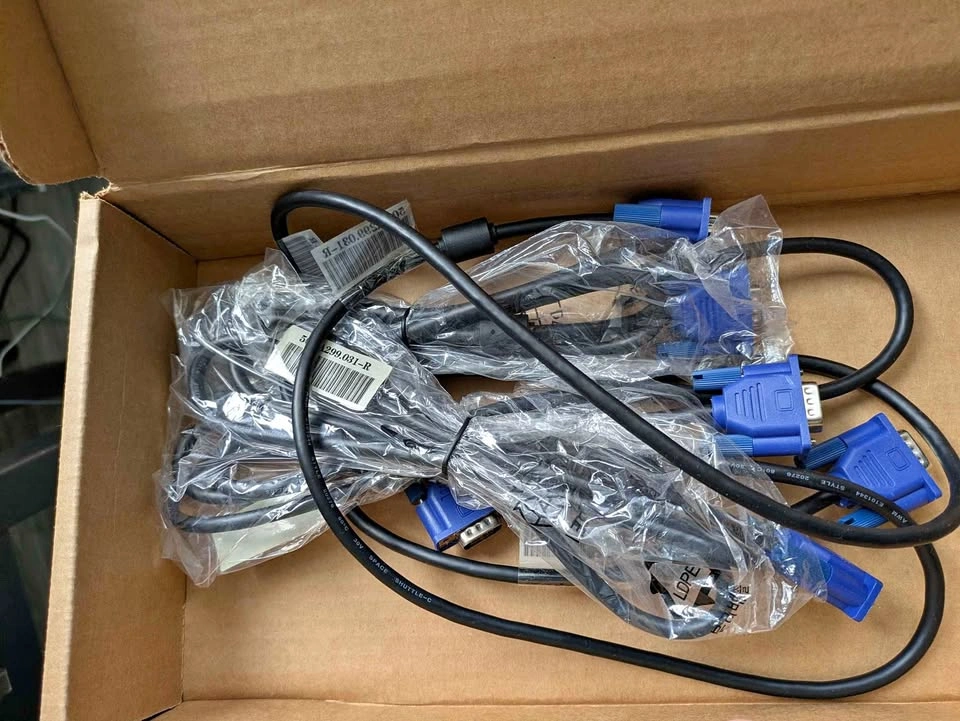 VGA cables NEW