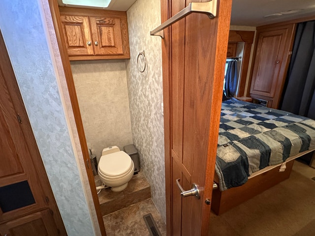 2003 Holiday Rambler Motorhome - photo 5