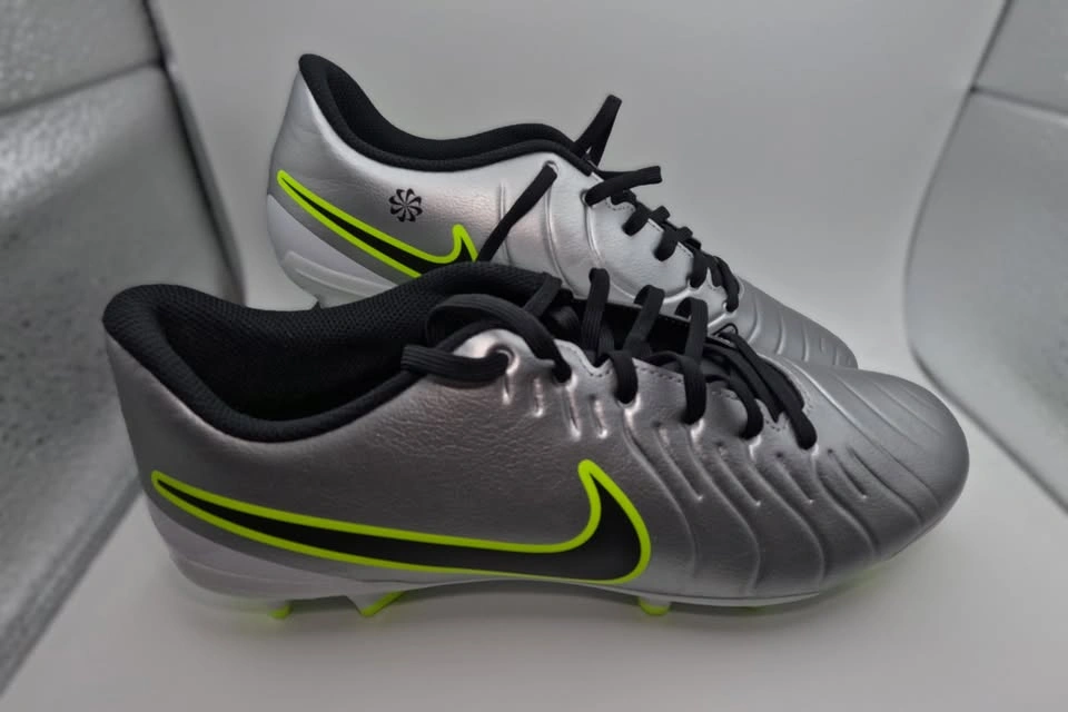Nike Tiempo Legend 10 Club Soccer Cleats FG Size 10.5