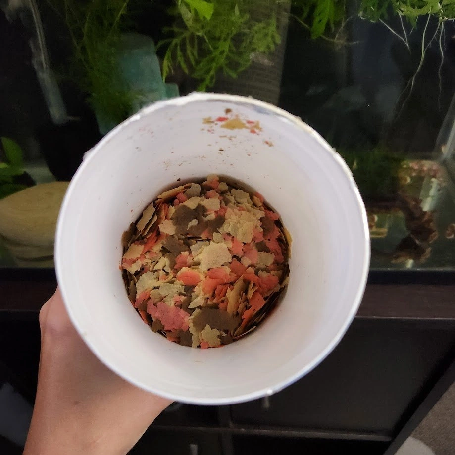 Tetra Goldfish Flake Fish Food - Half Full Container - photo 2