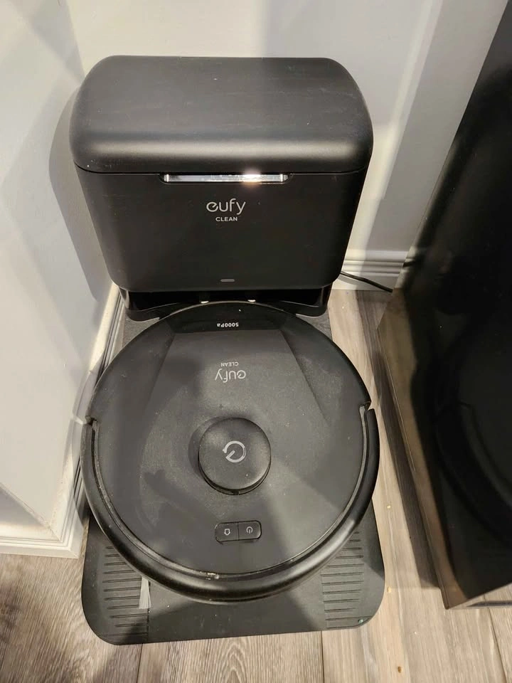 Eufy Clean L60 Robot Vacuum - Like New - photo 5