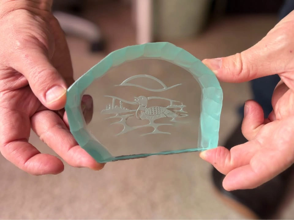 Prestige Glass International Loon Paperweight - photo 2