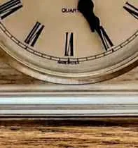 Vtg. Royal Doulton Crystal Clock image indicator(7)