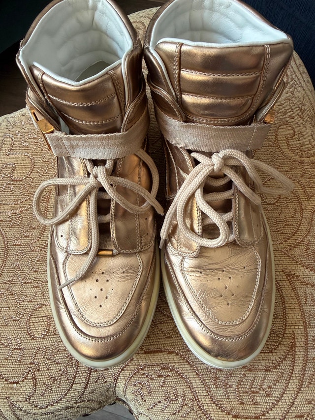 Louis Vuitton Sneakers