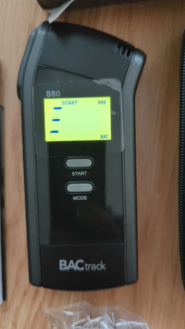 BAC TRACK S80 Breathalyzer image indicator(2)