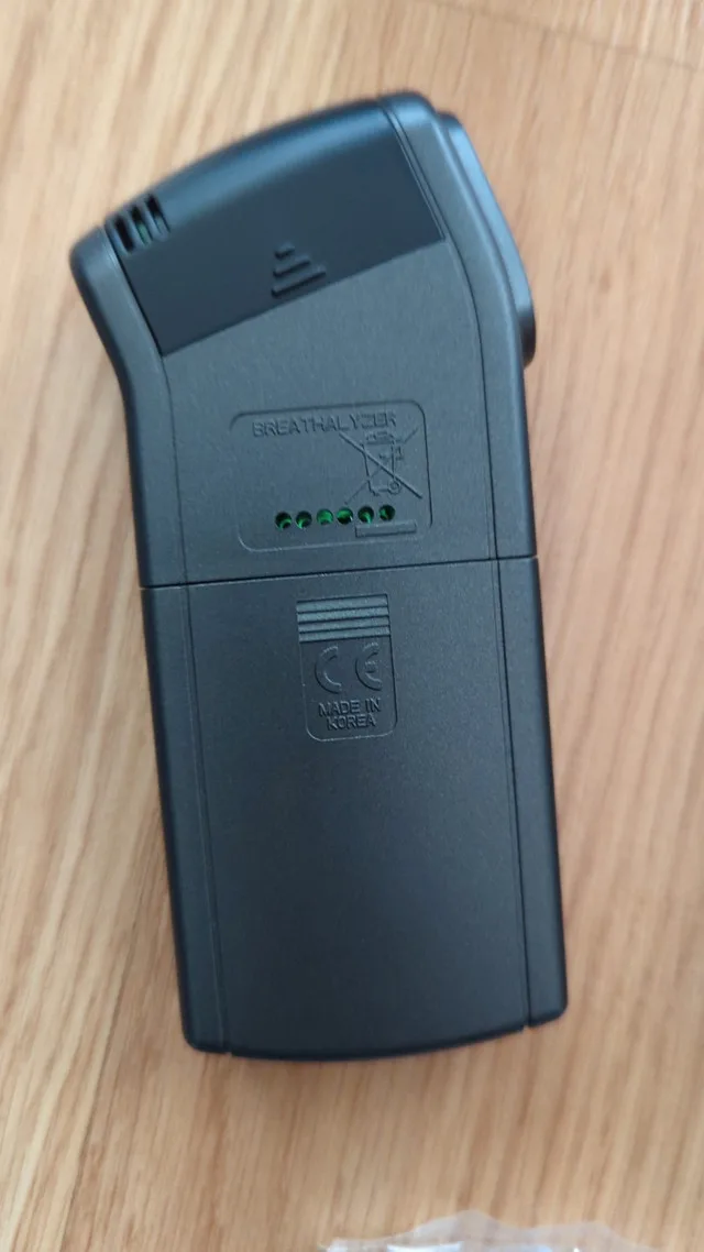 BAC TRACK S80 Breathalyzer image indicator(7)