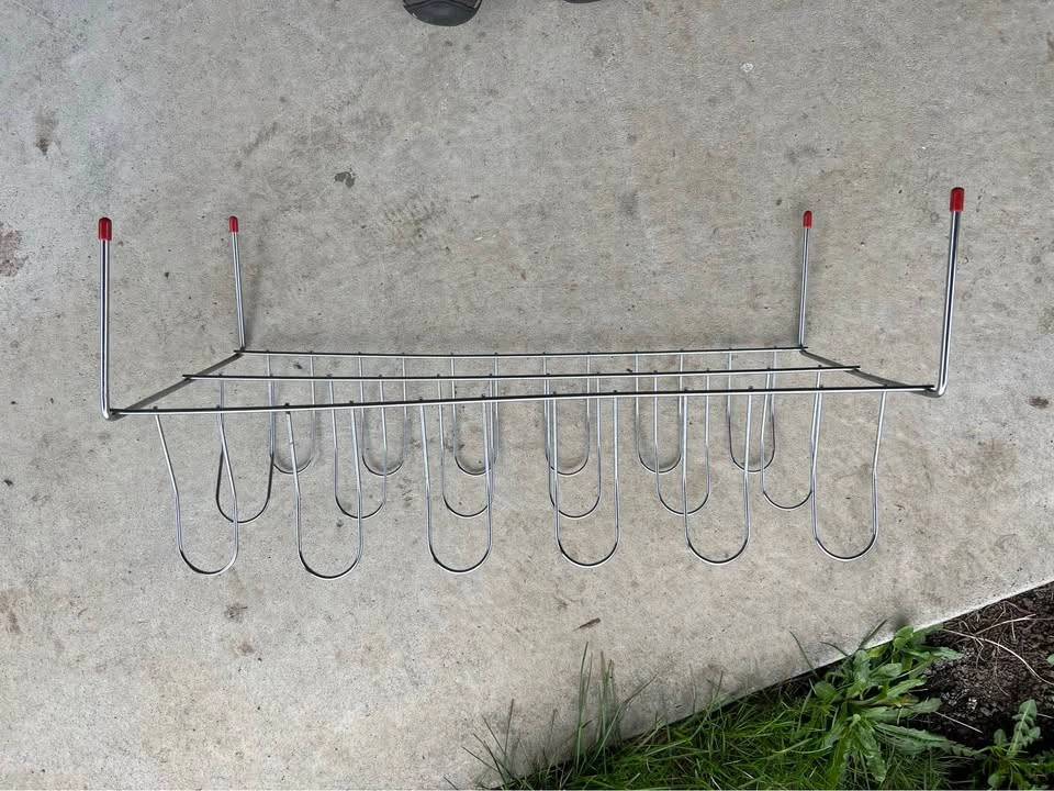 Vintage Metal Wire Shoe Rack – Silver 9-Pair Organizer - photo 3