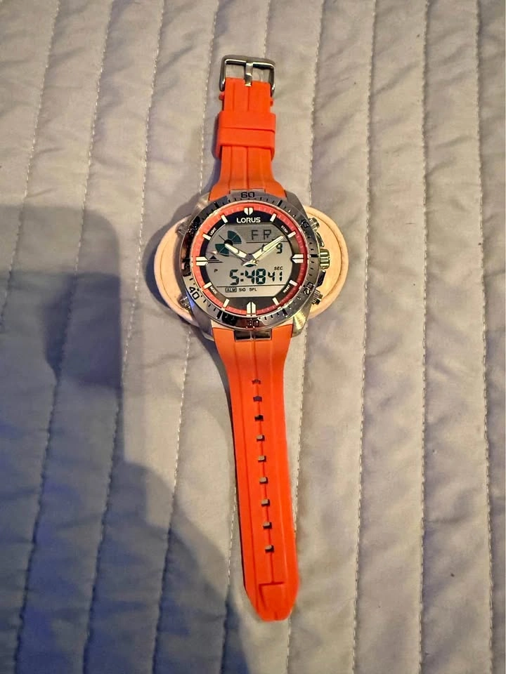 LORUS WATCH
