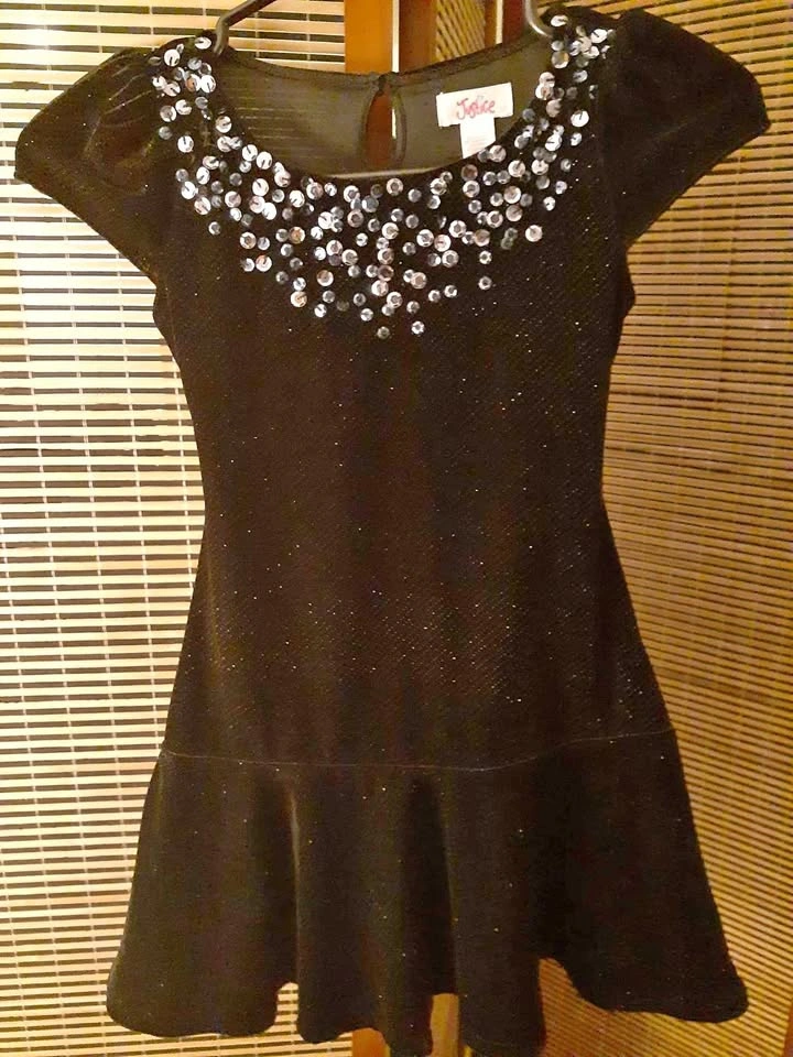 Girls' Child Size 7 Lined Black Sparkles/Glitter Velvet Dress wi