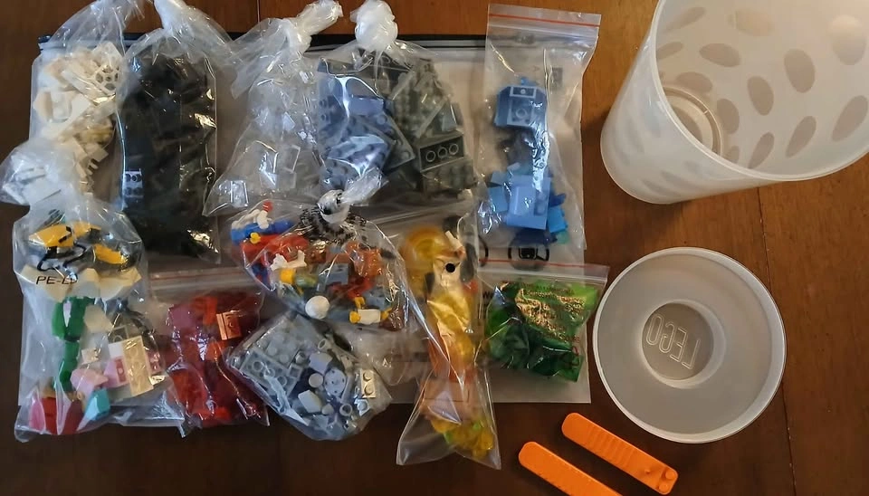 LEGO Dimensions Level Pack + 10 Characters & Accessories - photo 2
