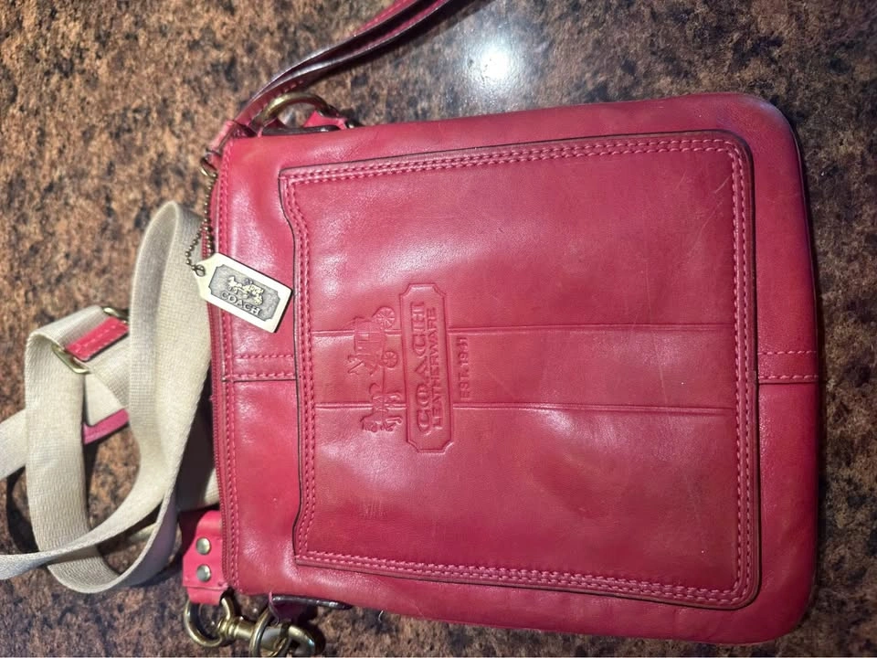 2008 Vintage Coach Leather Crossbody Bag - Raspberry - photo 4