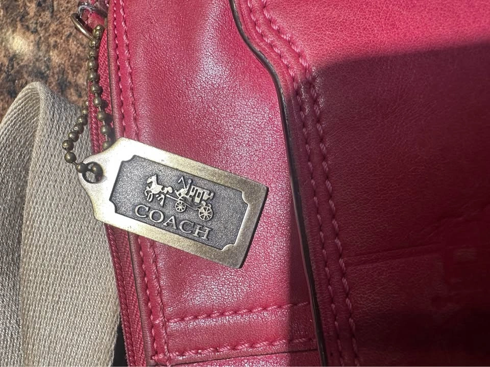 2008 Vintage Coach Leather Crossbody Bag - Raspberry - photo 5