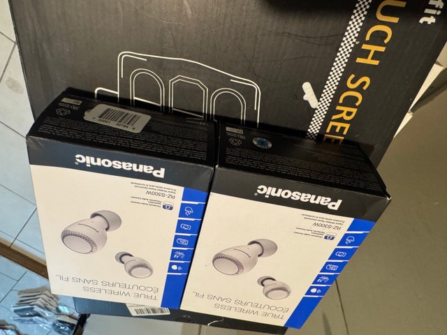 Panasonic RZ-S300W True Wireless Earbuds – 30hr Battery - photo 4