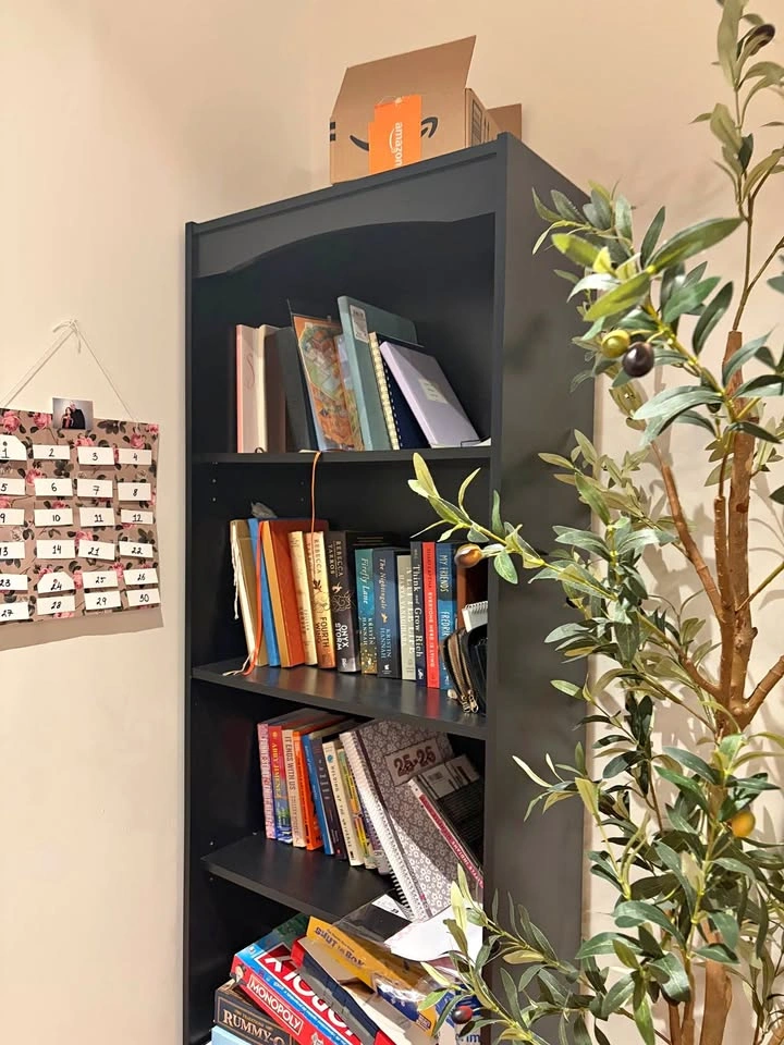 Black Shelf