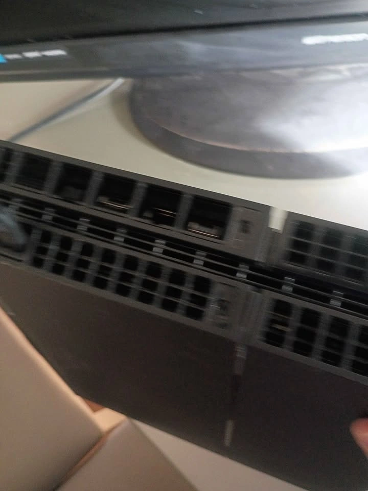 Broken PS4 - photo 4