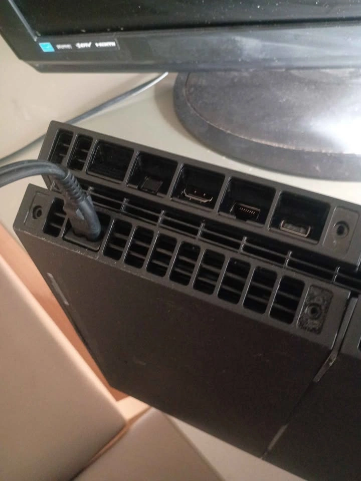 Broken PS4 - photo 5